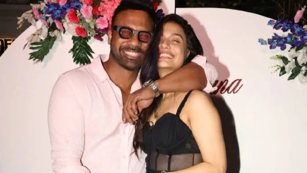 Divya Agarwal and Apurva Padgaonkar