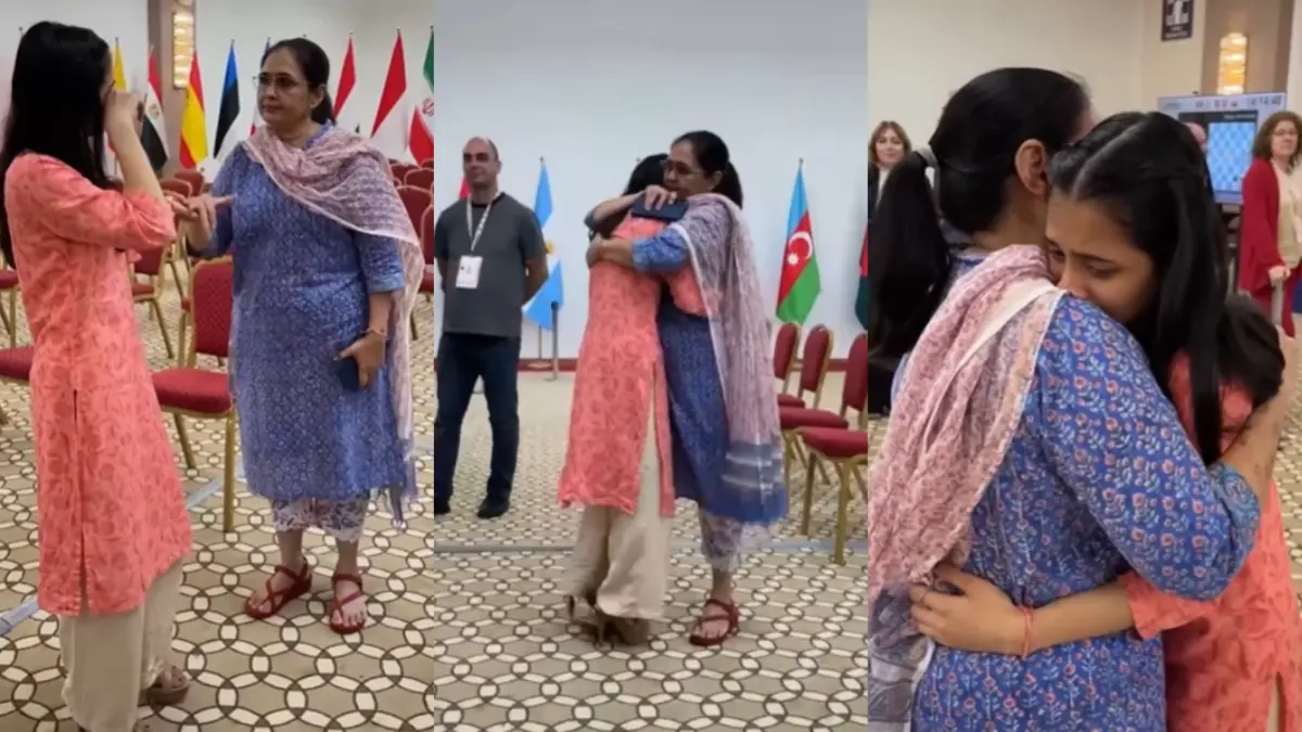 Divya Deshmukh breaks down while hugging her mother