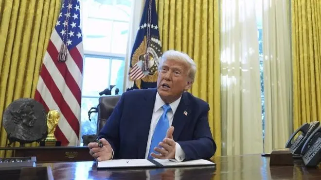 अवैध प्रवासियों को लेकर आज अमृतसर में उतरेगा अमेरिकी विमान, 205 भारतीय हैं सवार Donald Trump