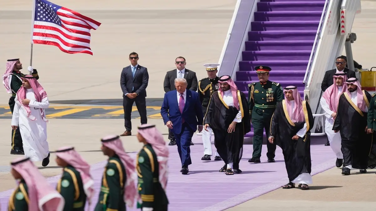 Golden Swords And Arabian Horses: Saudi Arabia’s Crown Prince Gives Trump A Lavish Royal Welcome Donald Trump, Saudi Arabia