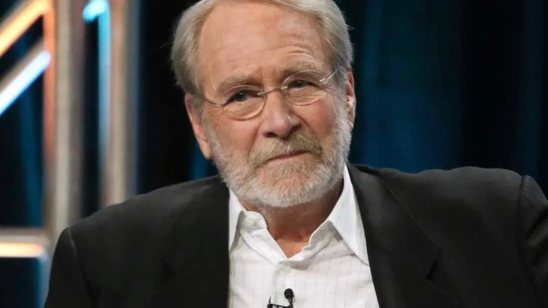 Martin Mull, Roseanne Actor, Dies At 80 After 'Valiant Fight' With Longtime Illness Martin Mull
