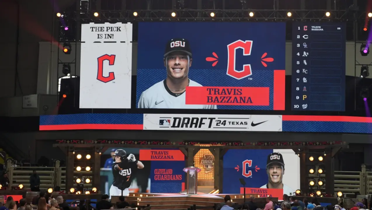 Carpenter's 3-run homer off Clase sends gritty Tigers to 3-0 win over Guardians in Game 2 of ALDS Travis Bazzana