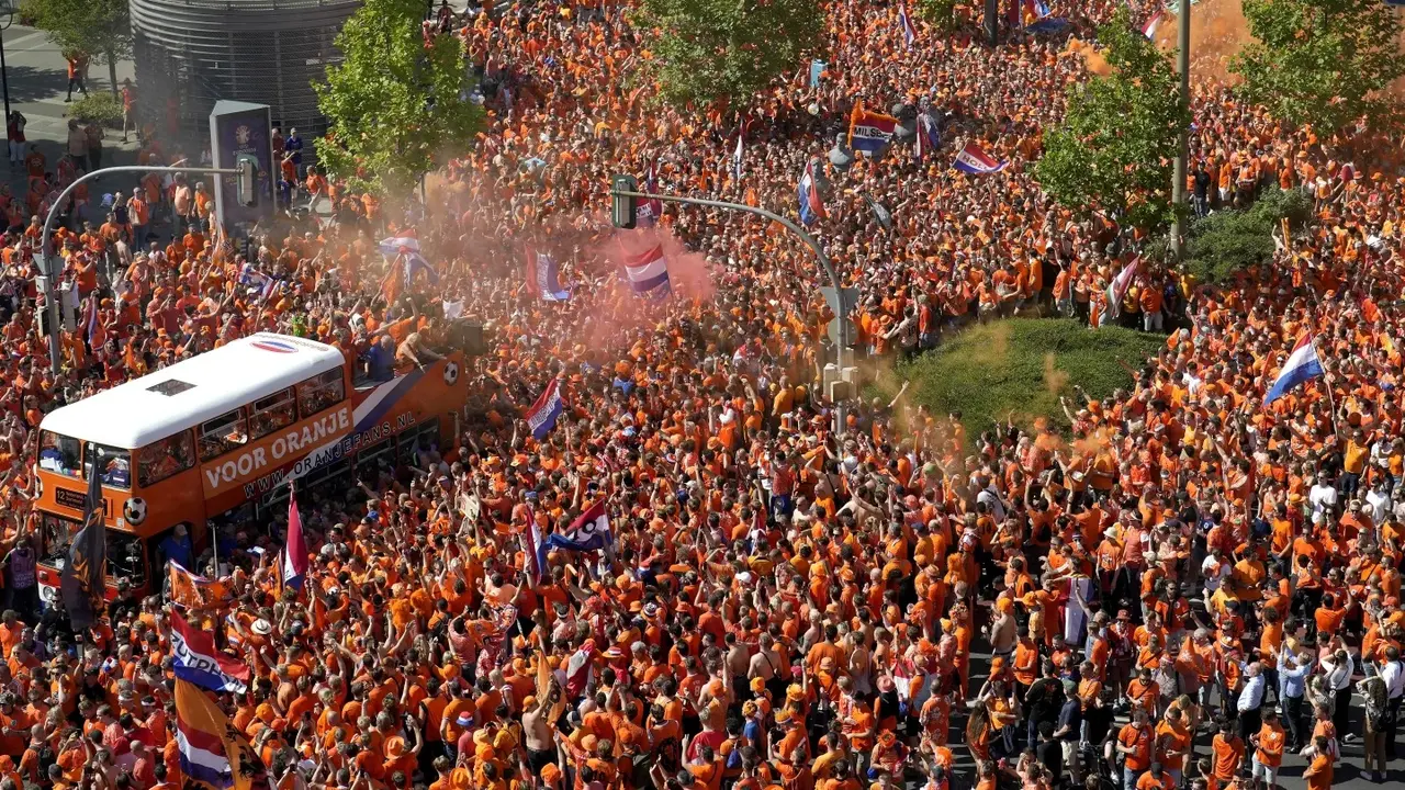 England and Netherlands fans clash ahead of EURO 2024 SF.