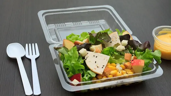 Nutritionist Luke Coutinho Calls for Biodegradable Packaging in Food Deliveries, Zomato CEO Responds Zomato CEO Deepinder Goyal Responds to Biodegradable Packaging