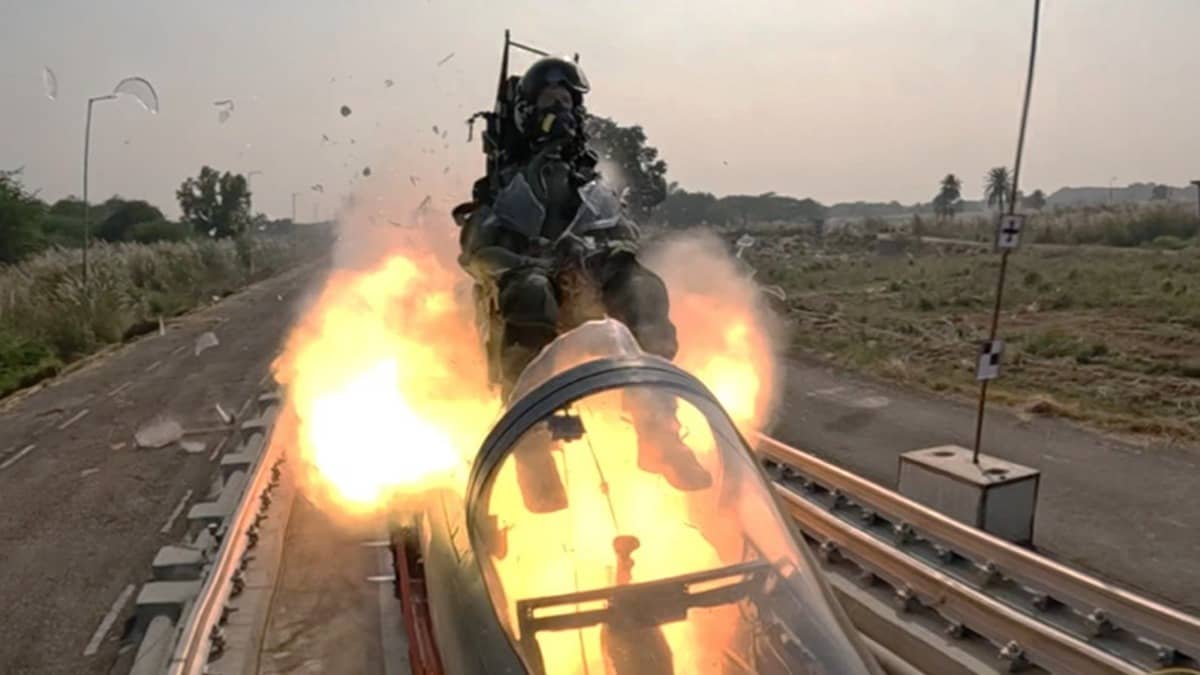 DRDO Successfully Tests Fighter Escape System at 800 km/h on Rocket Sled Track in Chandigarh