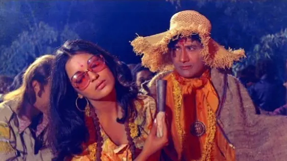 'दम मारो दम' गाने की शूटिंग के दौरान जीनत अमान चिलम पीकर हो गई थीं मदहोश, फिर... 53 साल बाद खोला राज