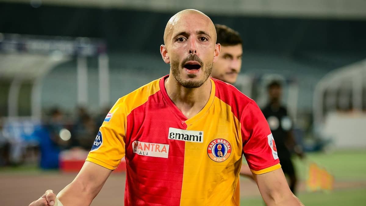 EBFC vs NEUFC live ISL score