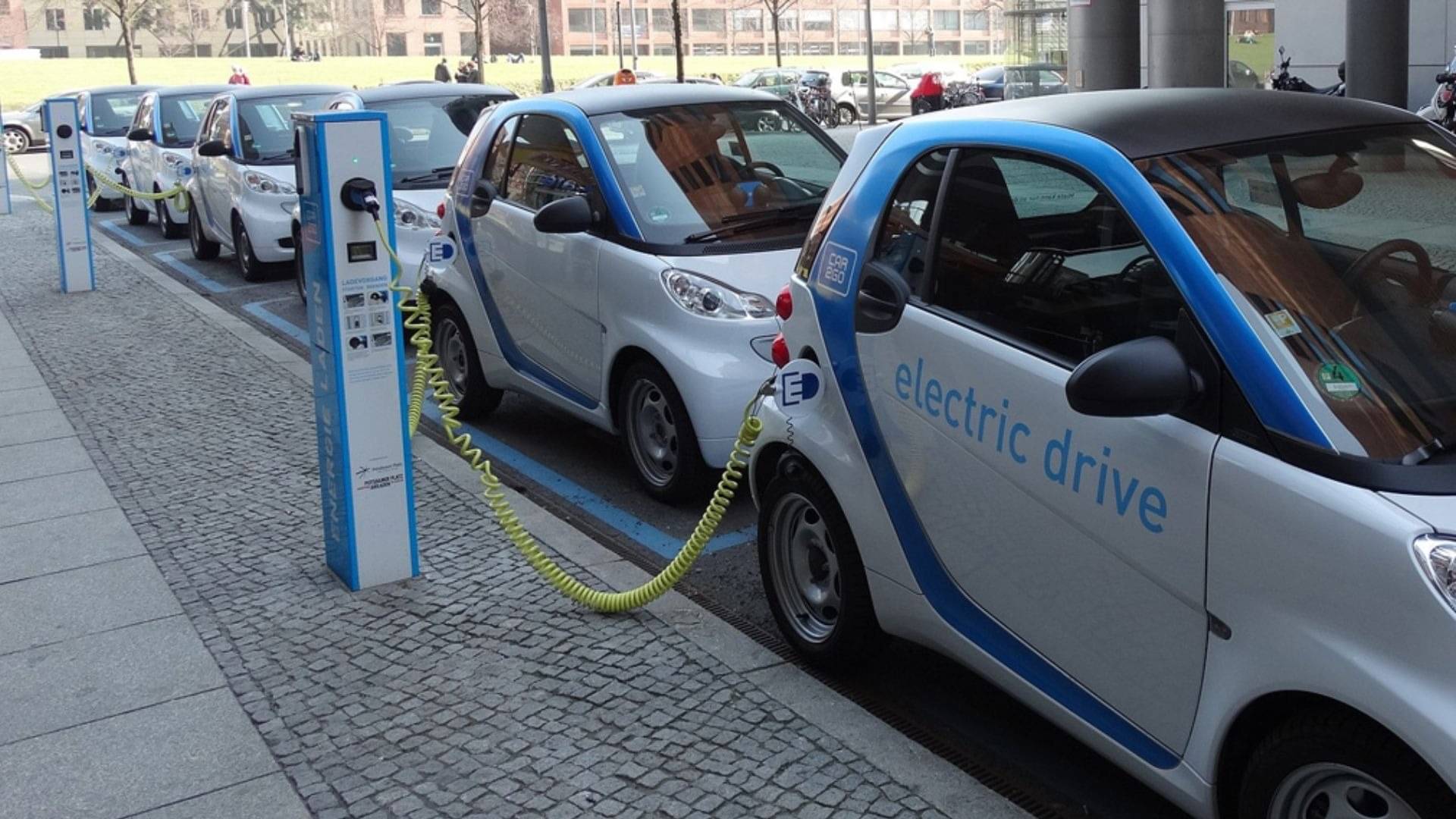 China proposes negotiations with EU to resolve electric vehicle tariff