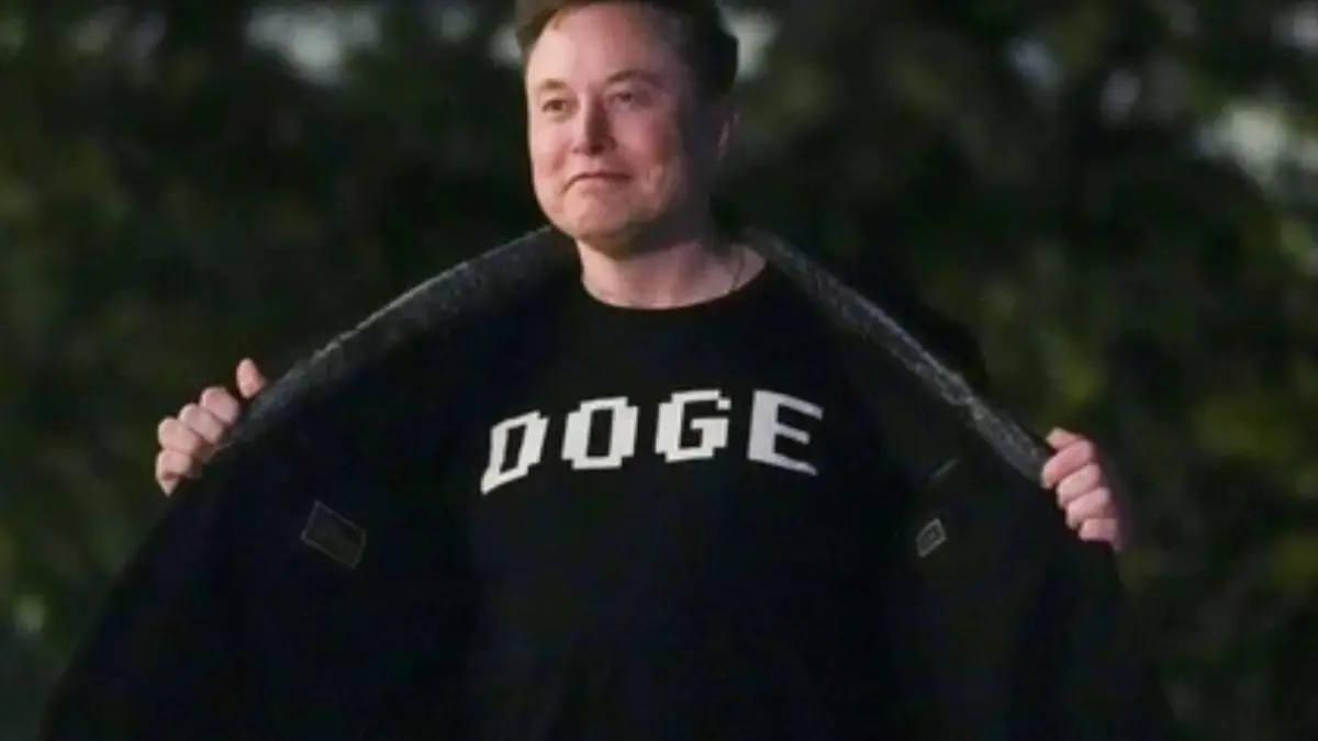 elon musk exist trump administration