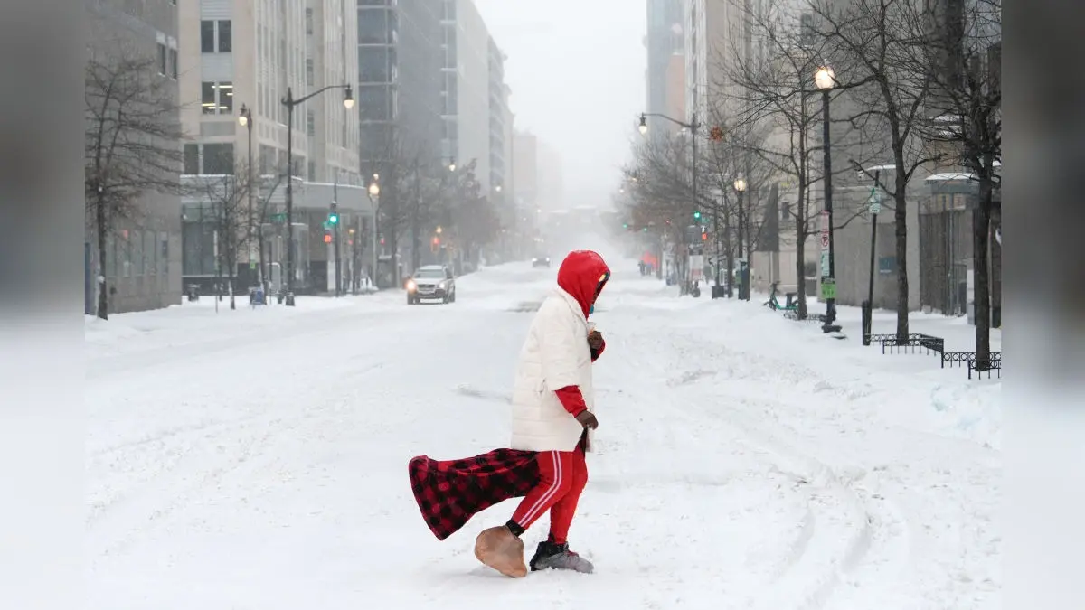 Emergency Declared As Massive Winter Storm Paralyses US; Power Grids Collapse, Over 10,000 Flights Cancelled