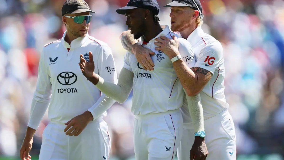 England's Jofra Archer, Ben Stokes, and Joe Root