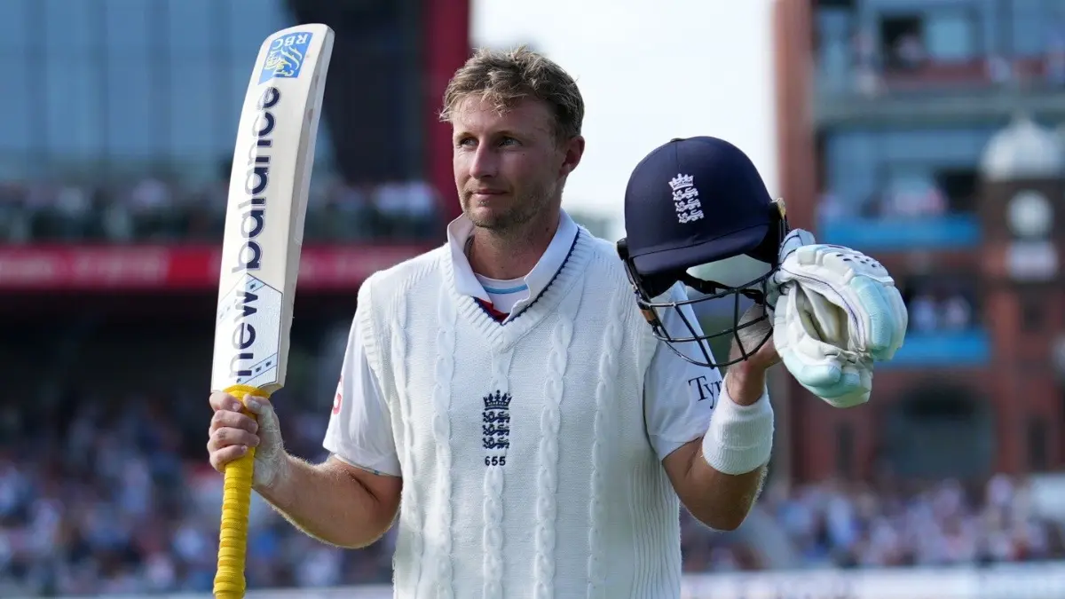 England star Joe Root acknowledges the fans after getting dismissed at the Manchester Test against India