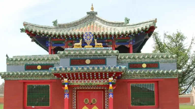 Know All About The Oldest Monastries In The World Erdene Zuu Monastry