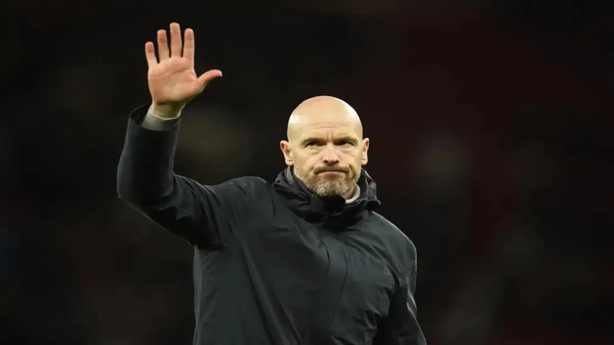 Erik ten Hag waves back to the crowd
