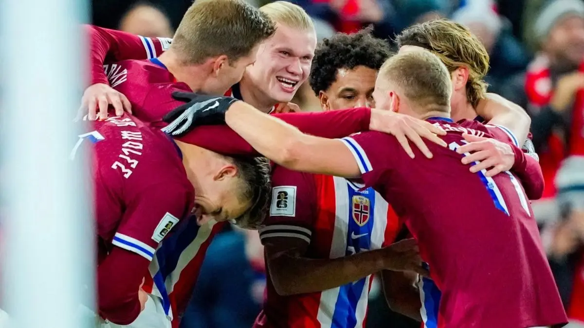 Erling Haaland celebrating with his national team