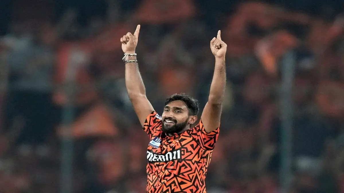 Eshan Malinga celebrates his maiden IPL wicket