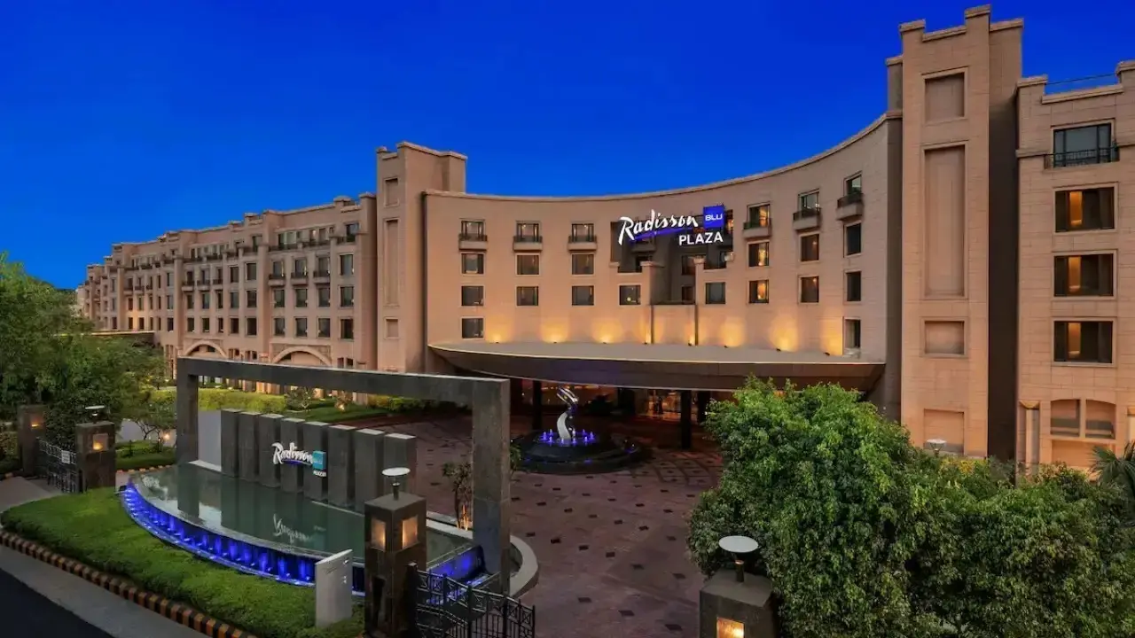 Loud Noise Near Radisson Hotel Sparks Panic; Delhi Police Shares Update Explosion Near Radisson In Mahipalpur