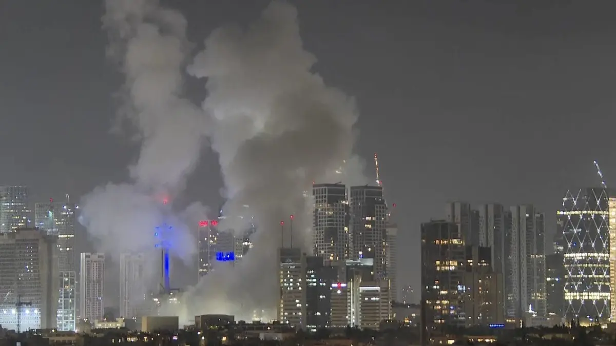 Explosions Rock Tel Aviv As Multiple Iranian Drones Breach Israeli Airspace | WATCH