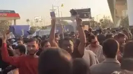 Viral: Coldplay Tickets Blacked Outside Ahmedabad's Narendra Modi Stadium, Resellers Brandish Passes Openly Coldplay concert in Ahmedabad attracted huge crowds