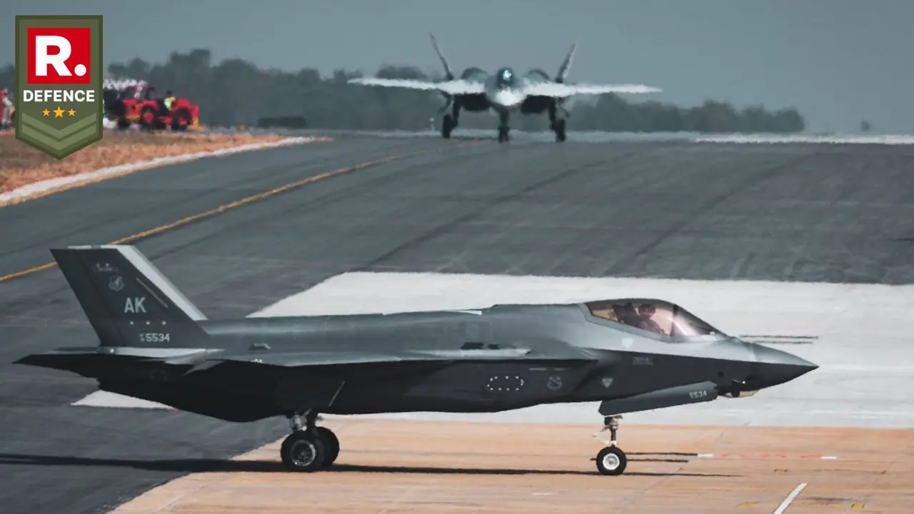 F-35 vs. Su-57