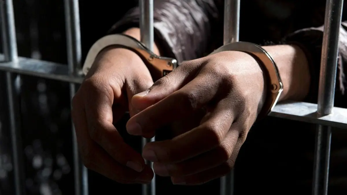 Anantnag Police Detain 3 Youths In Kokernag For Intimidating Residents With Fake AK‑47 And Dummy Pistol