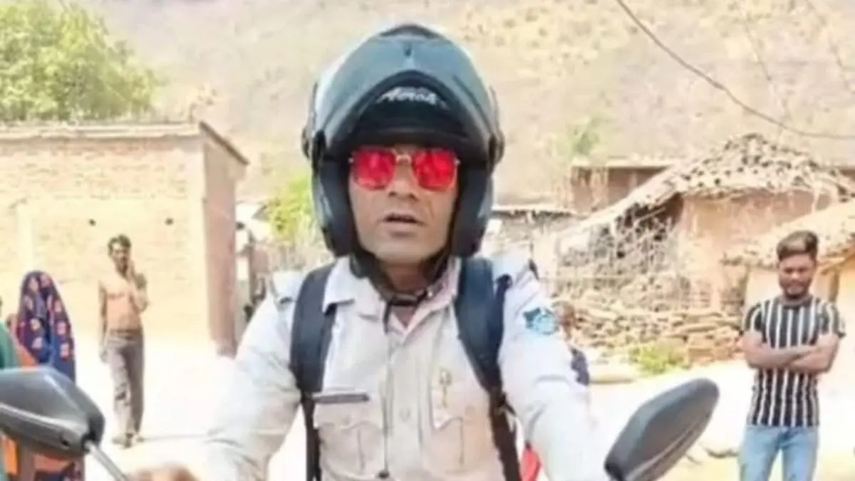 Fake policeman arrested