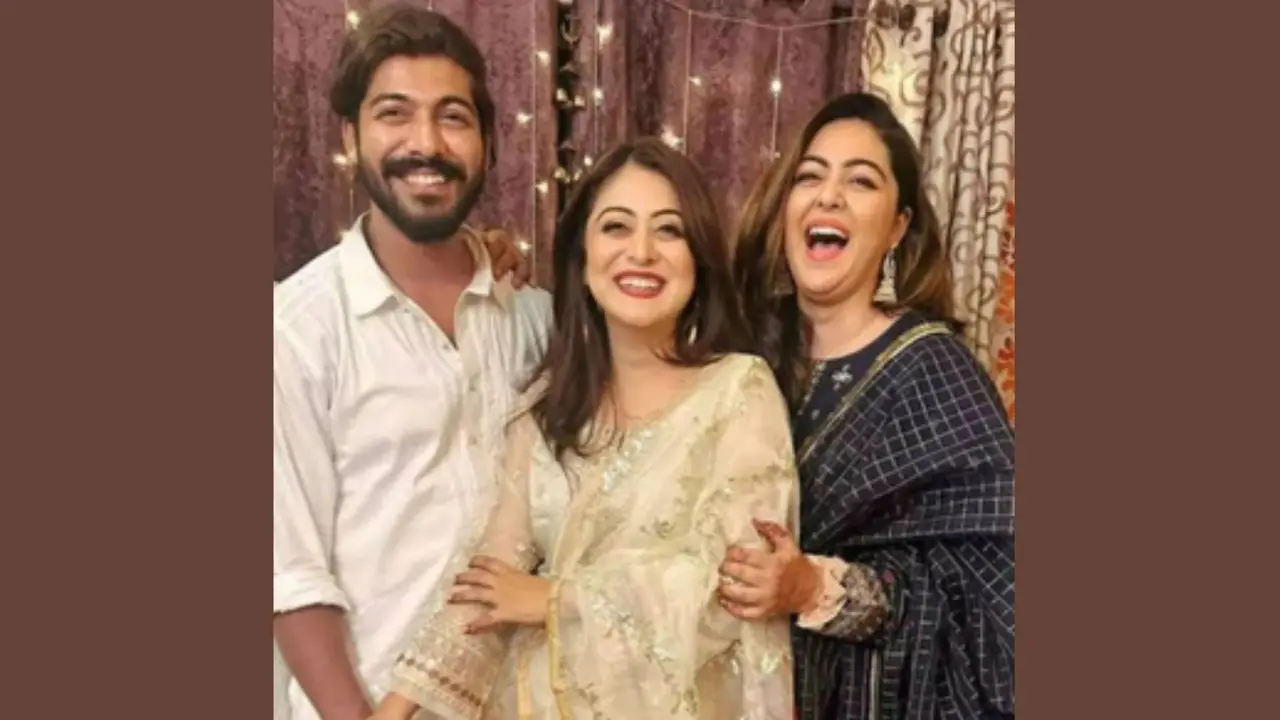 Falak and Shafak Naz