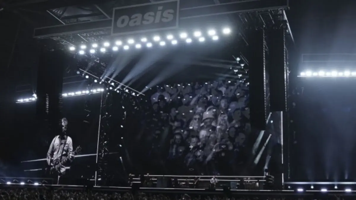 Oasis Issues First Statement After Fan Dies At Band's Sold Out Concert In Wembley Fan dies at Oasis concert in London