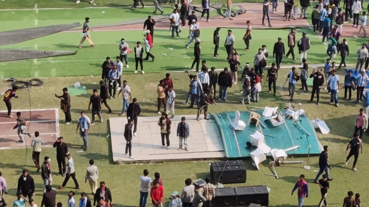 fans vandalise Salt Lake Stadium