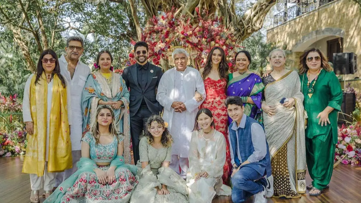 Who Is Farah Khan's Mother Menka Irani, How Is She Related To Javed Akhtar, Farhan-Zoya Akhtar? Farah Khan and family attended the wedding celebration of Farhan Akhtar