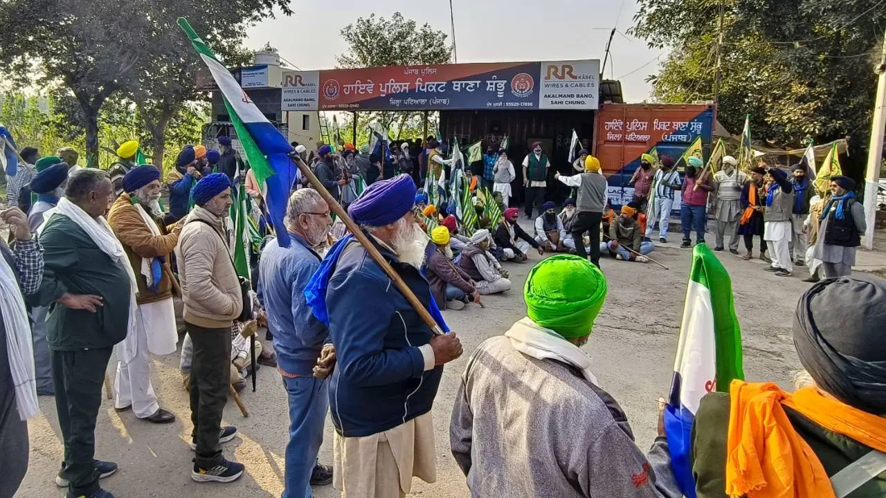 Farmers Suspend 'Delhi Chalo' March After Tear Gas Shelling at Shambhu Border Farmers Protest