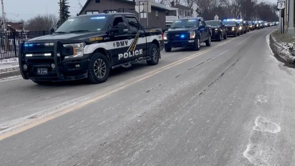 21-Year-Old Woman Arrested in Fatal Shooting of Border Patrol Agent in Vermont FBI arrests Washington state woman in fatal shooting of Vermont Border Patrol agent