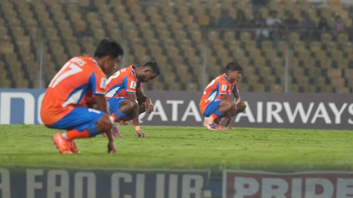 FC Goa players stage a symbolic protest