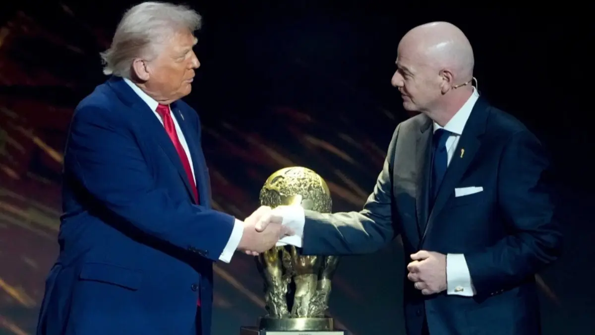 FIFA President Gianni Infantino ands US President Donald Trump