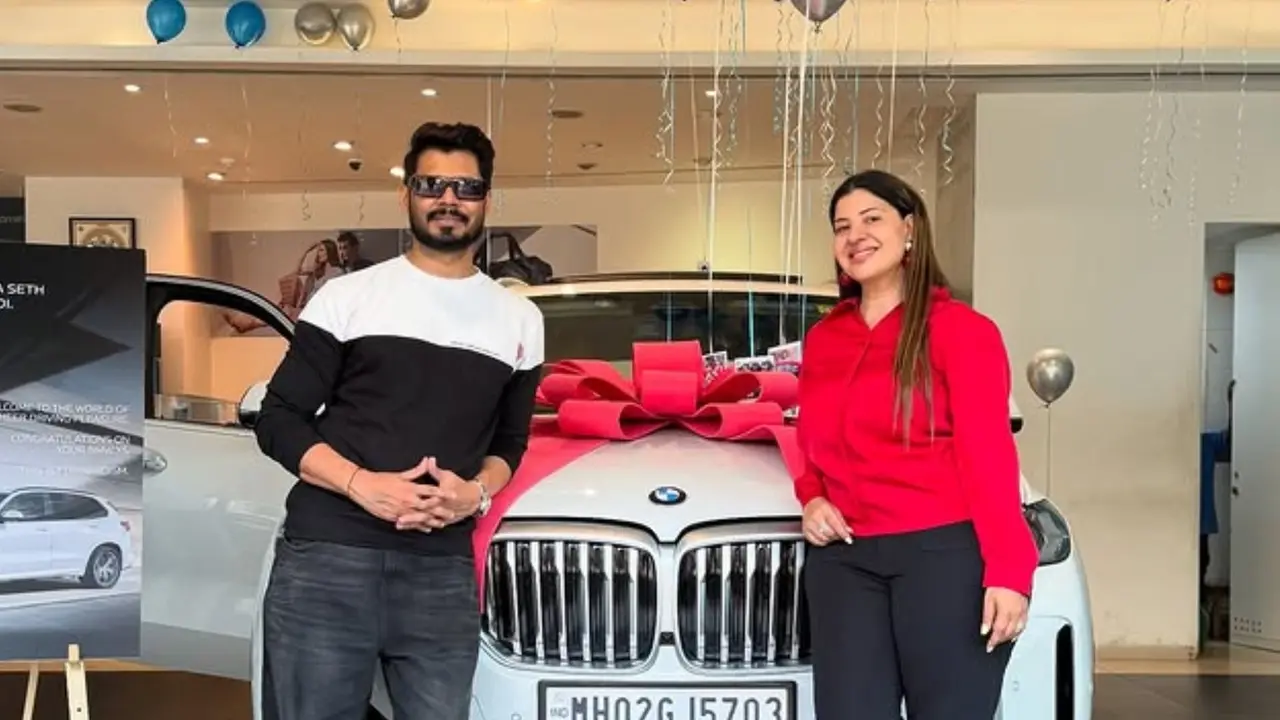 File photo of Avinash Dwivedi and Sambhavna Seth