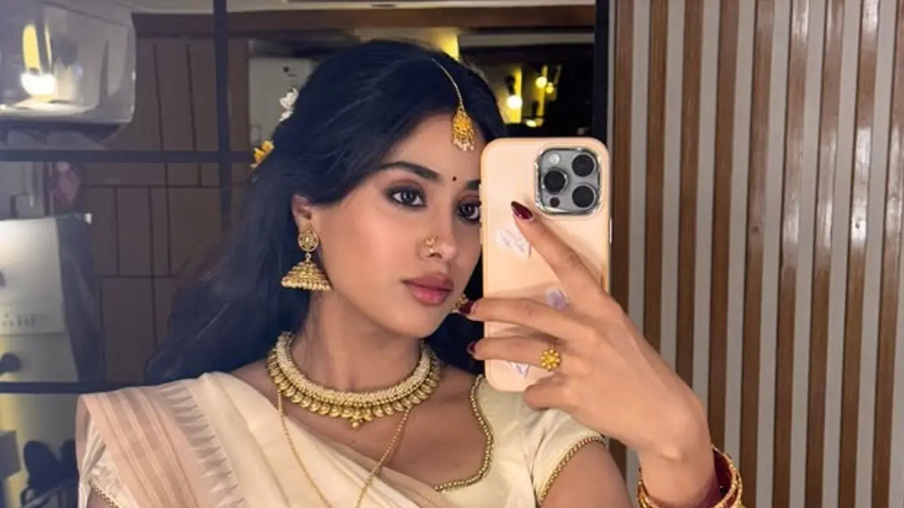 Janhvi Kapoor Pays Tribute To Tamil And Kerala Culture In Traditional Ensembles On Vishu, Puthandu | Watch File photo of Janhvi Kapoor in white traditional outfit