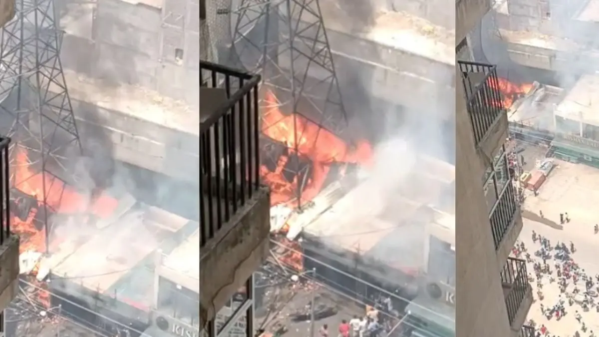 Fire At Gaur City 2 Market In Noida Extension, Rescue Team At Spot
