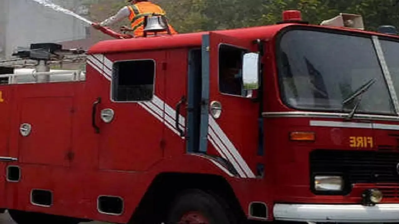 Viral Video Of Fire Engine Outside IPS Officer's Residence For 'Water Supply' Sparks Row In U'khand Fire engine