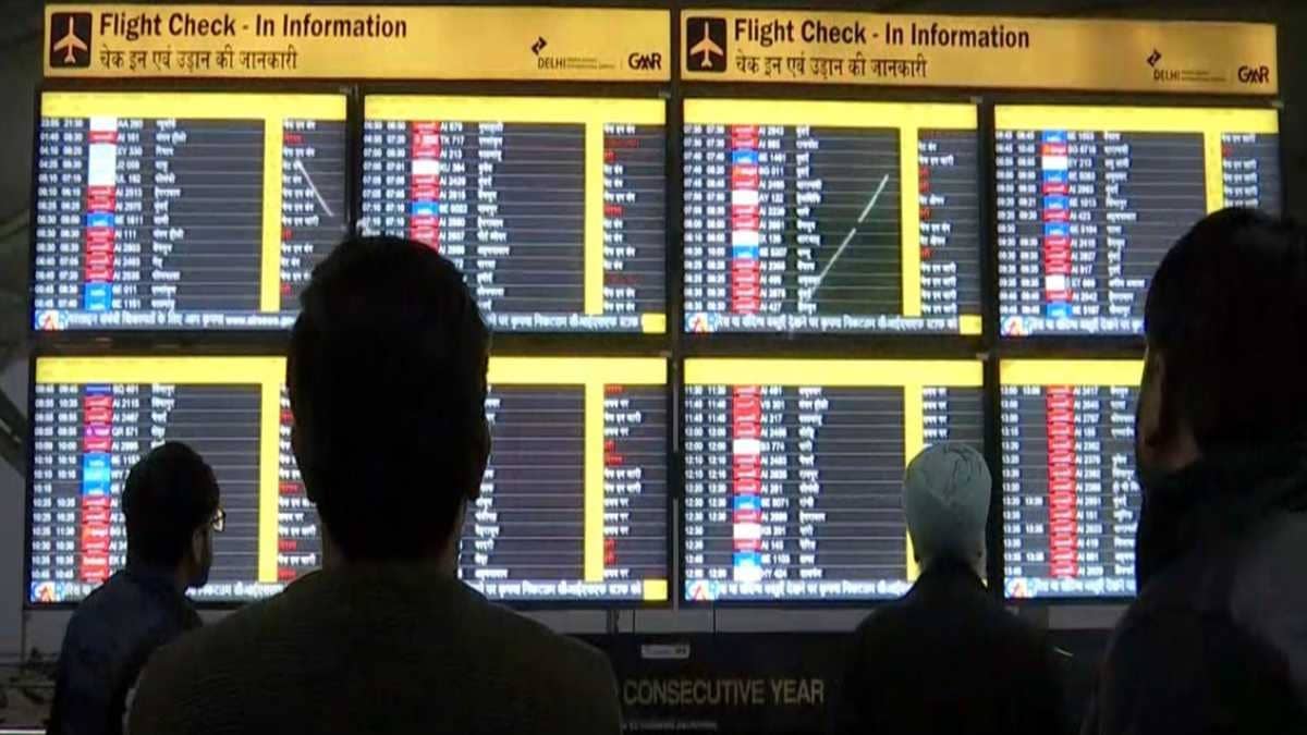 Dense Fog Engulfs Delhi, Flight Disruptions Expected As Visibility Drops  