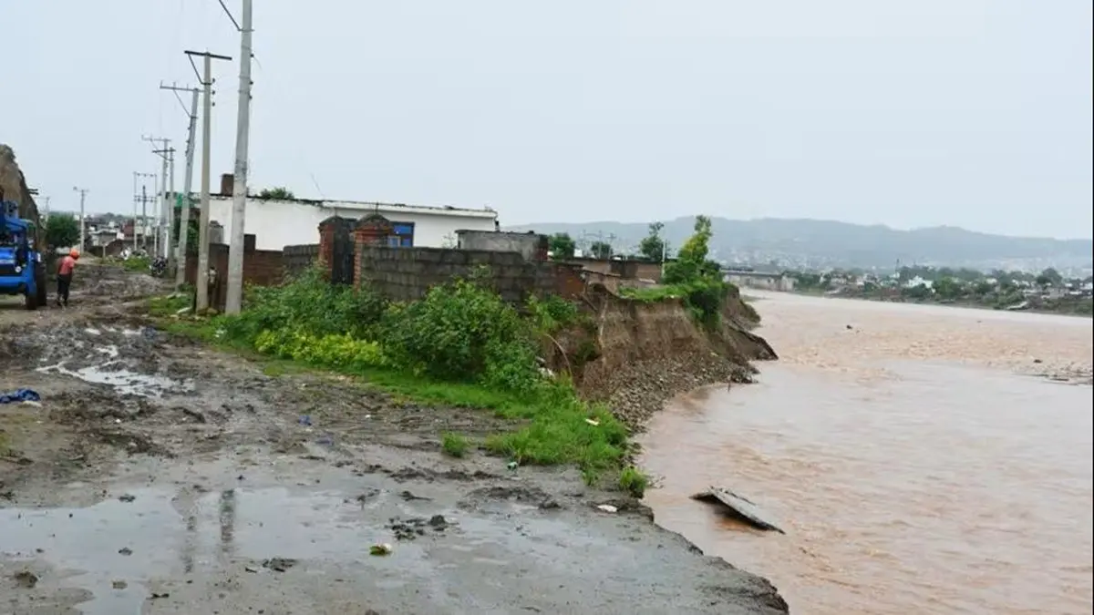 Flood Alert In Jammu: Tawi River Crosses Danger Mark After Heavy Rainfall, Rescue Operations Underway
