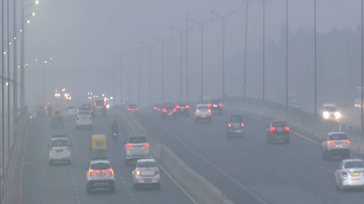 Year-End Weather Warning: IMD Issues Red Alert For Dense Fog In Several UP Districts, Orange Alert In Bihar