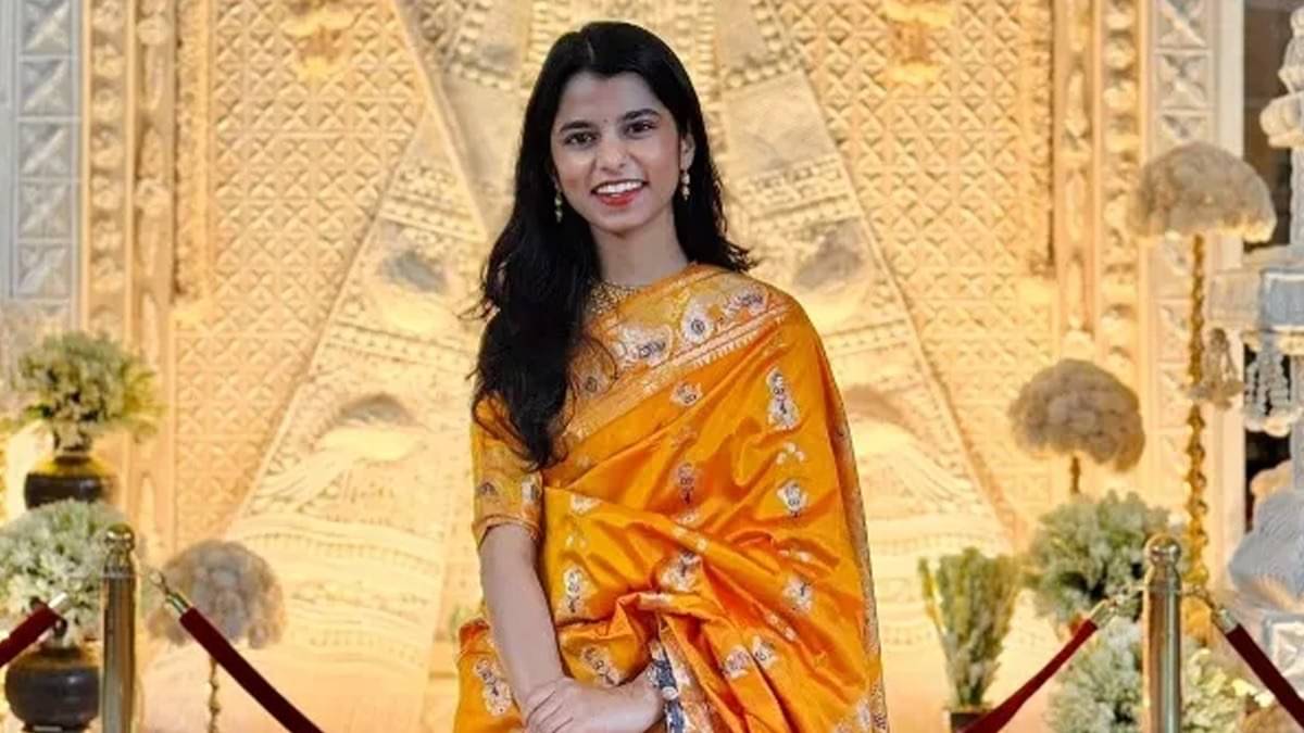 Folk Sensation Maithili Thakur Enters Politics! BJP Fields Singer from Bihar’s Alinagar in Second Candidate List