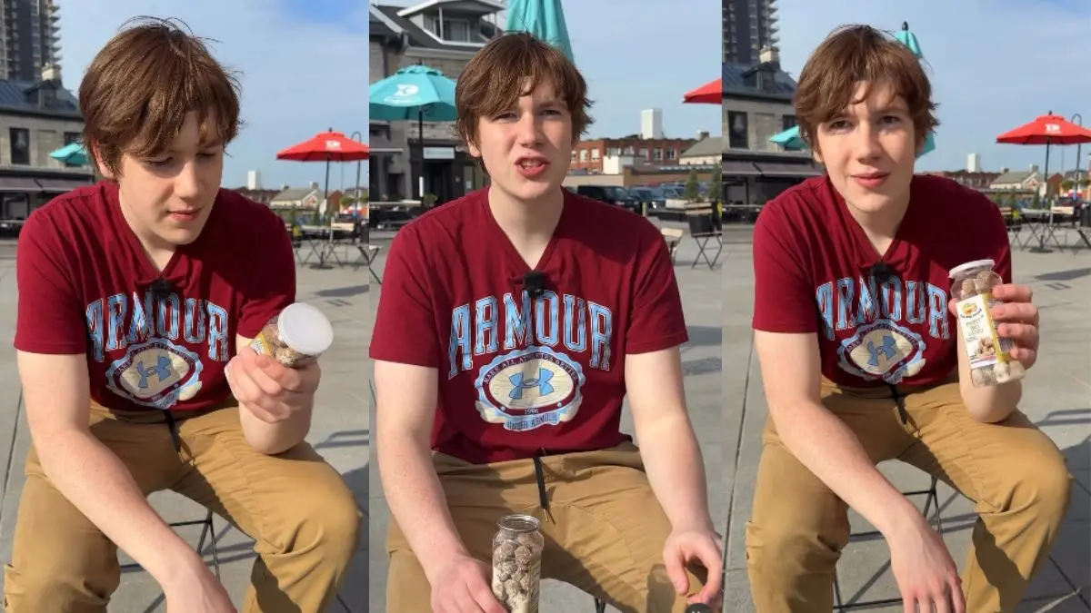 foreigner tries Indian food