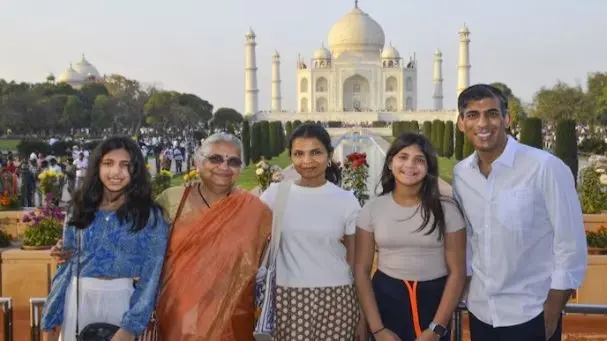 Former British Prime Minister Rishi Sunak visited the Taj Mahal with Family