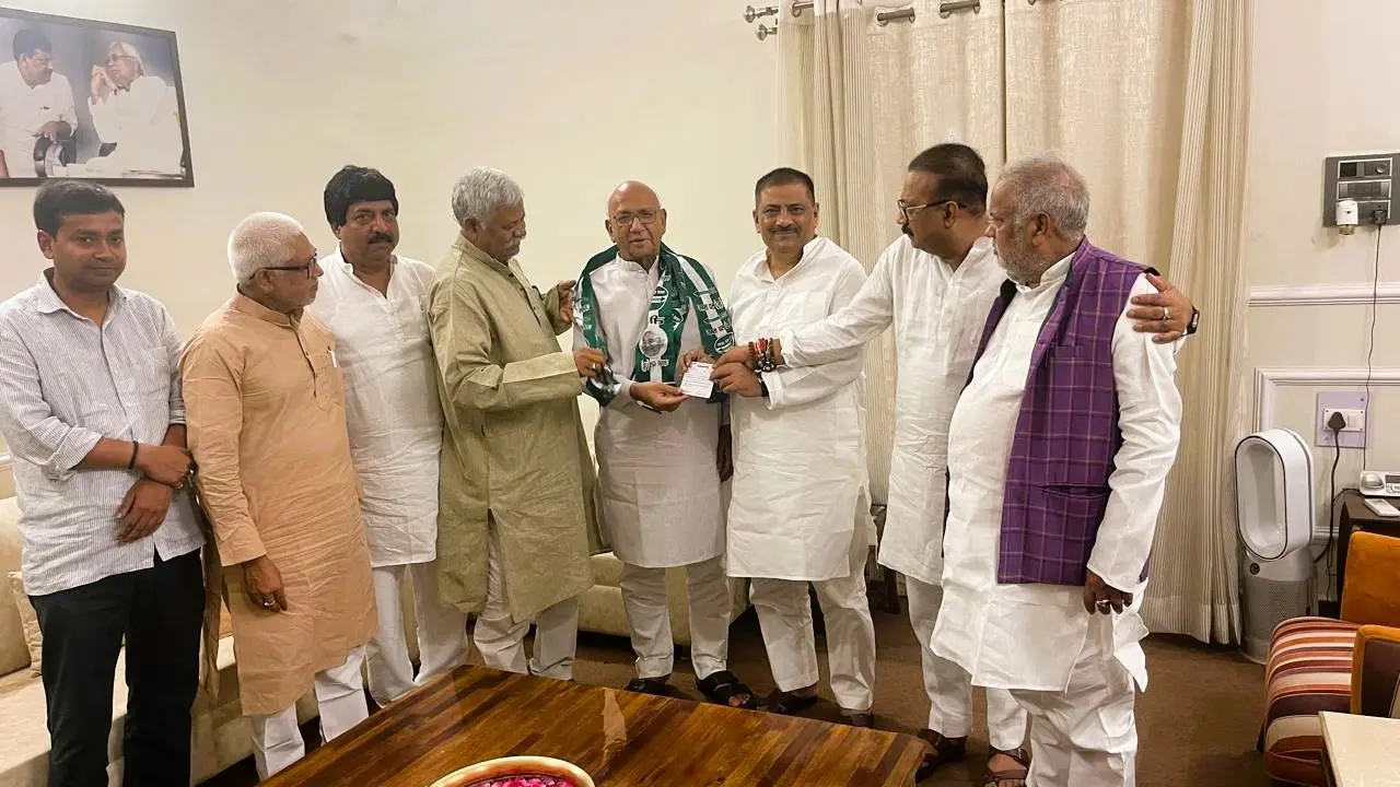 Former Jharkhand minister Saryu Roy joins JD(U)