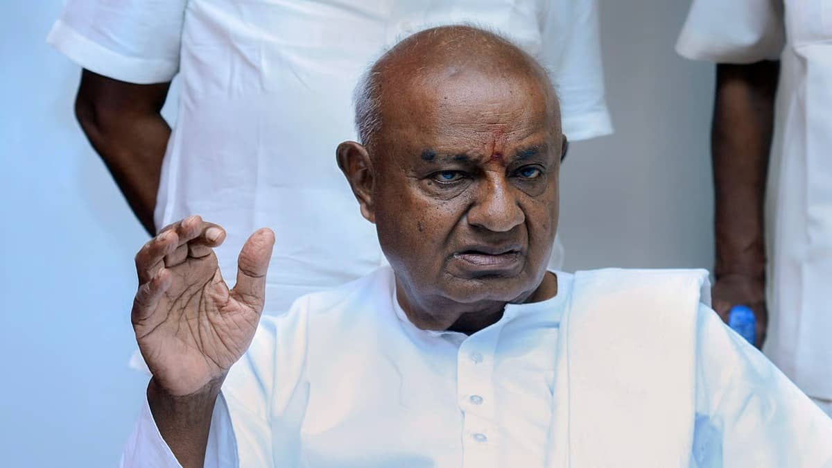Deve Gowda Slams Trump Over 'Dead Economy' Remark on India