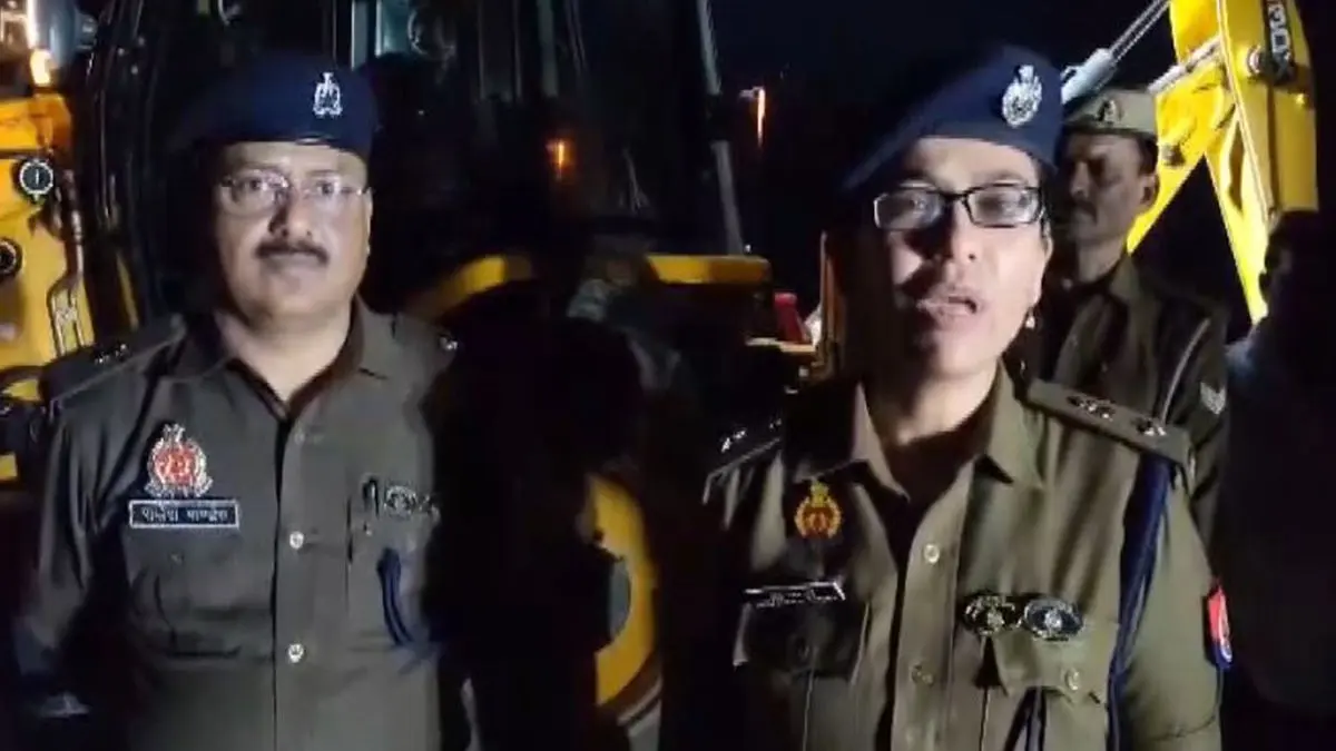 Four Dead After Vehicle Plunges Into Pond In UP's Kanpur Dehat Four Dead After Vehicle Plunges Into Pond In UP's Kanpur Dehat