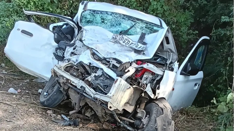 Tragic Road Accident In Gujarat's Patan Claims Lives Of 4 Family Members On Diwali Four family members were killed in a road accident in Gujarat's Patan