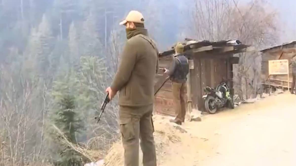 Fresh Encounter Breaks Out In J&K's Kishtwar On R-Day Eve, 2-3 JeM Terrorists Trapped