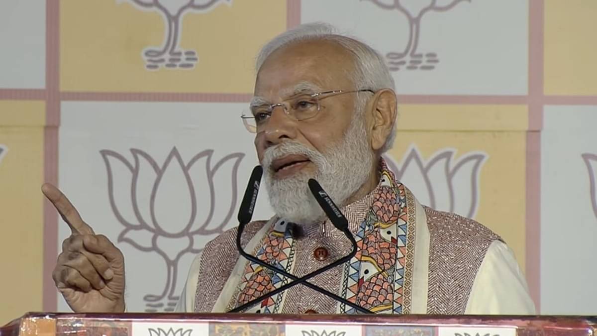 From Maoist Shadow to Record Turnout: PM Modi Roasts RJD’s ‘Jungle Raj’